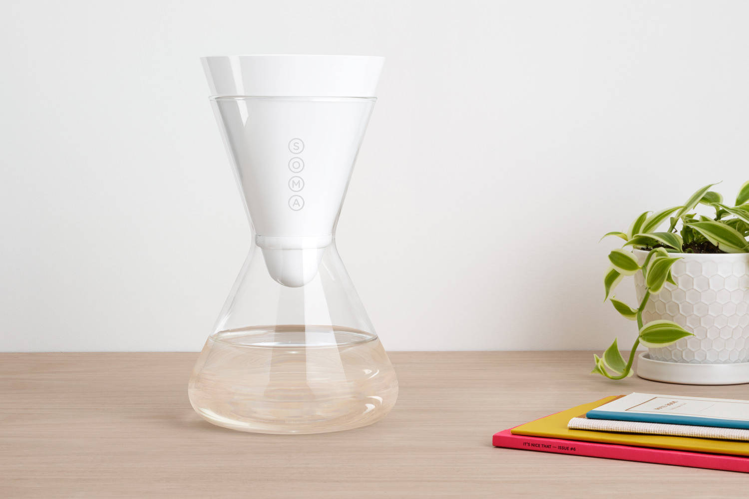 Manual Creative品牌形象设计